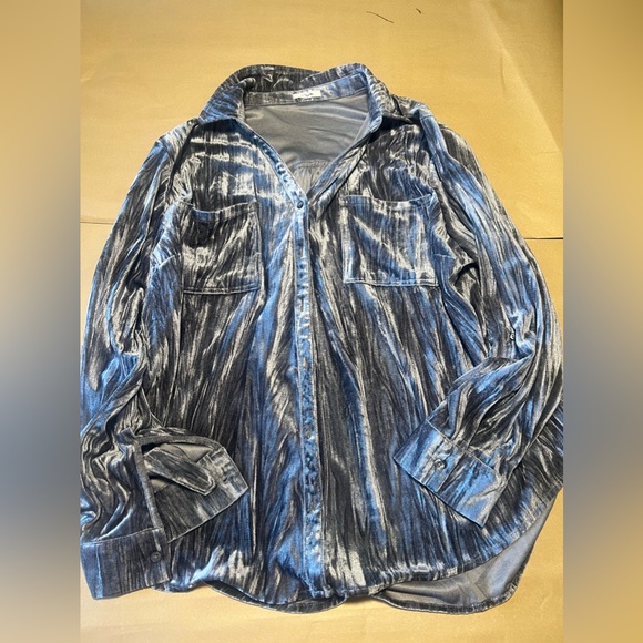 Maurice’s Velvet button down shirt women’s XXL - Picture 1 of 6